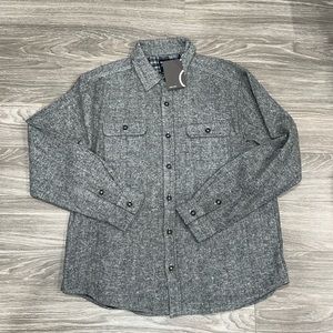 Reverse threads shirt jacket. Size L. NWT